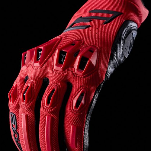 FIVE-GLOVES-MOTO-stunt_evo2_red_focus_6